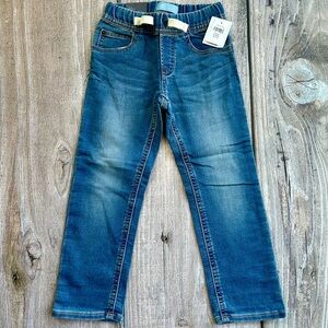BabyGap size 5 Boys Stylish Casual Medium Blue Wash Denim Joggers Jeans, new